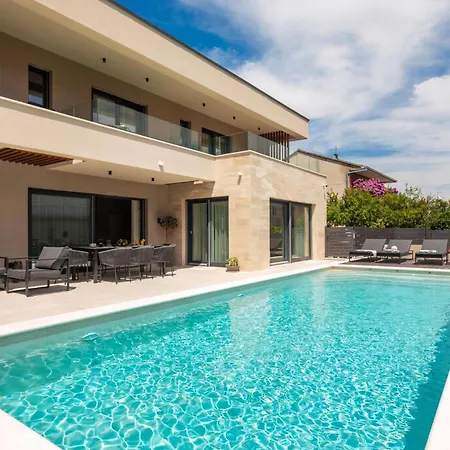 Prima Hébergement de vacances *